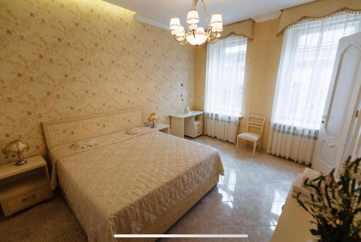 Central Lviv House Esterno foto